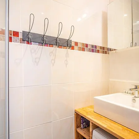 Apartmán L'or Du Temps / F2 Cosy Au Coeur De Saint-ouen *